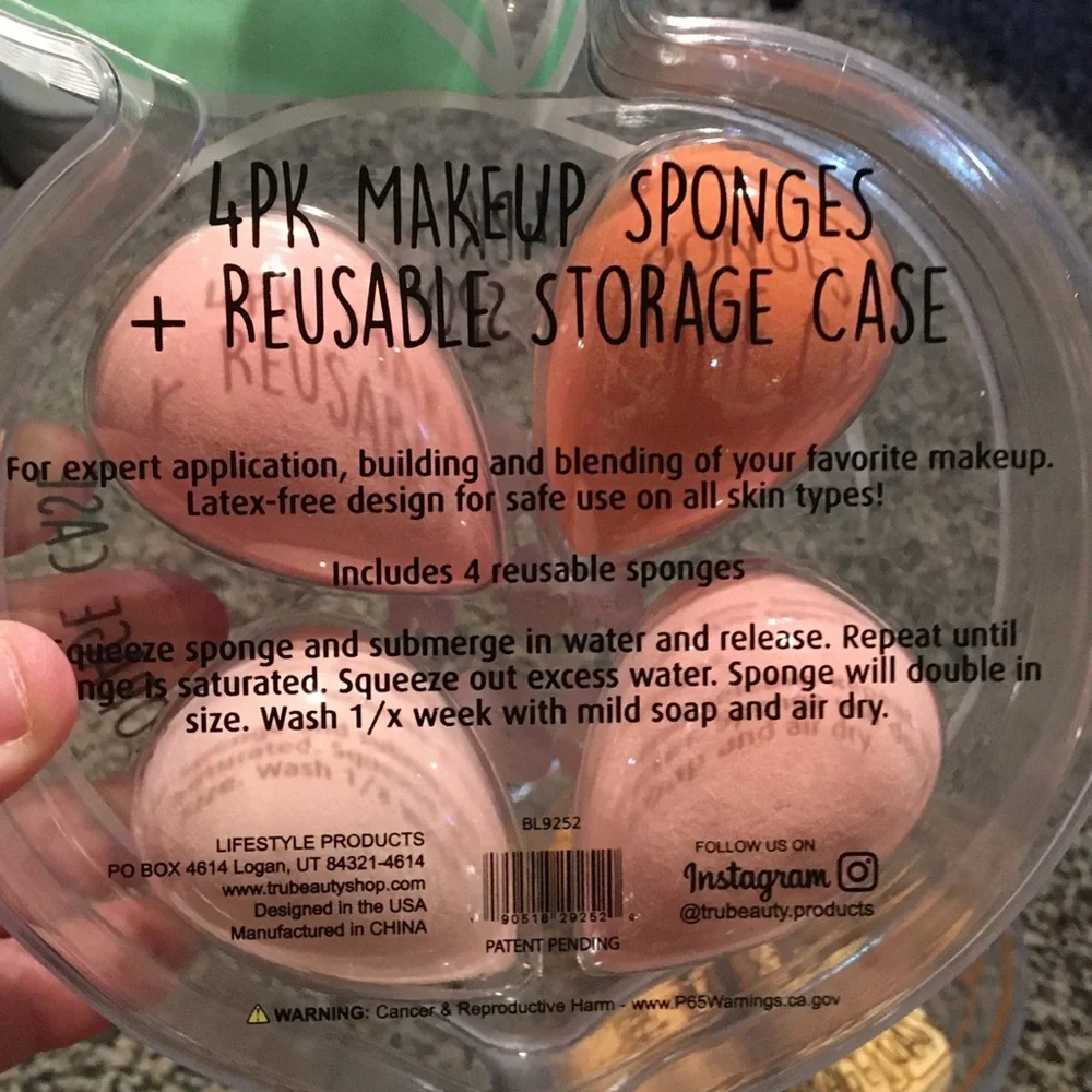 Makeup Sponge Set in Peach and Orange